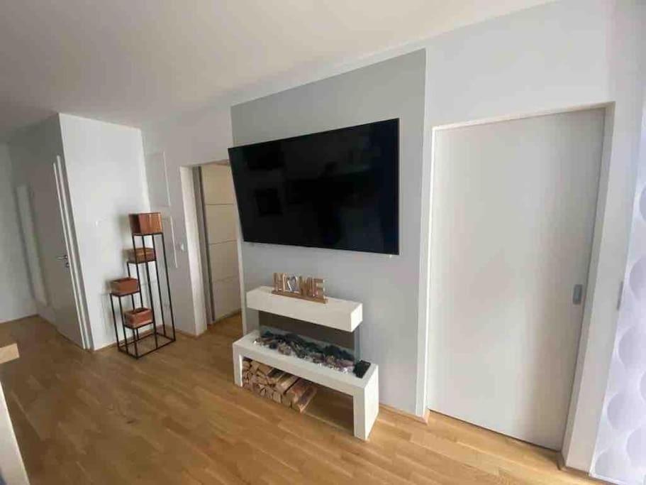Moderne Wohnung In Der Toplage Inkl. Garage Відень Екстер'єр фото