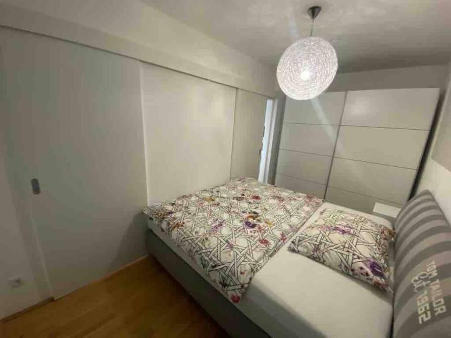 Moderne Wohnung In Der Toplage Inkl. Garage Відень Екстер'єр фото