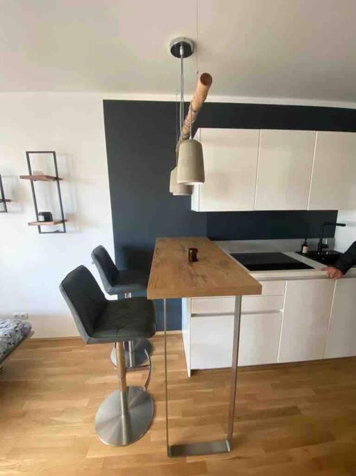 Moderne Wohnung In Der Toplage Inkl. Garage Відень Екстер'єр фото